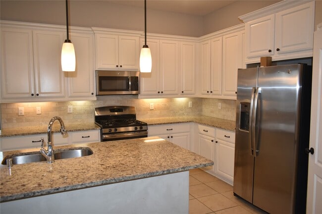 Building Photo - 29027 Crystal Rose Ln