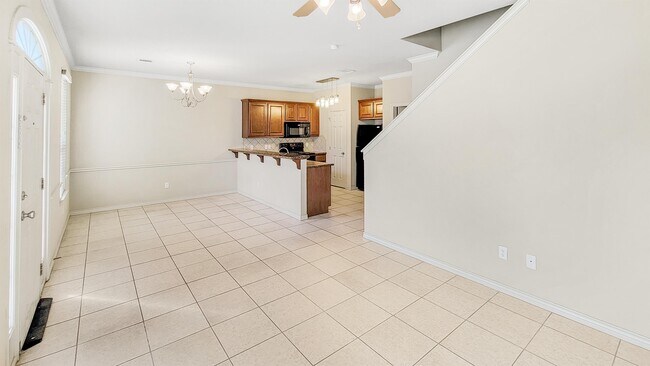 Building Photo - 168 Forest Dr