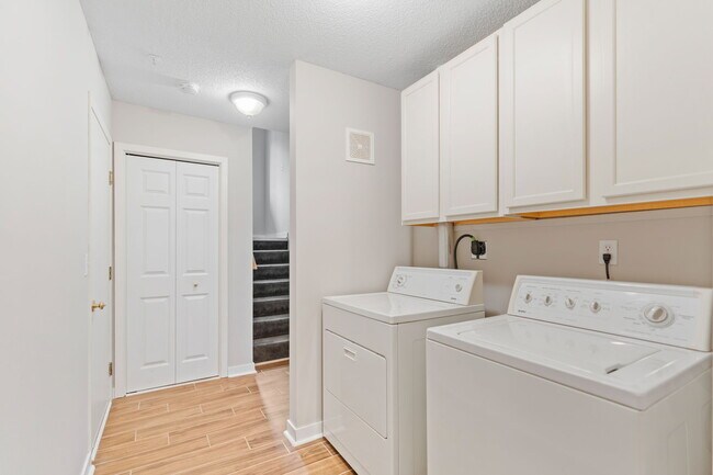 Foto del edificio - 789 Fairfield Cir