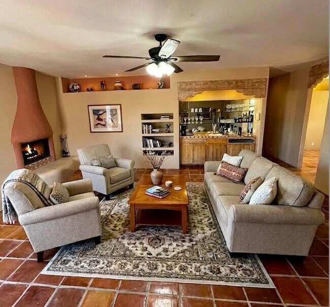 Foto del edificio - 51260 Avenida Vallejo