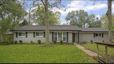Building Photo - 211 Van Winkle St