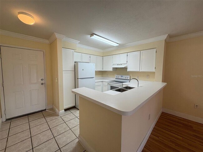 Foto del edificio - 13827 Fairway Island Dr