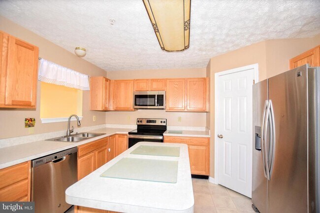 Building Photo - 3840 Copper Beech Dr