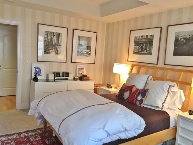 Building Photo - 1 Huntington Ave