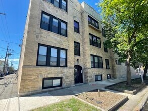 Building Photo - 2349 W Grace St