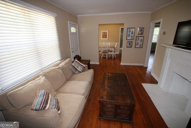 Foto del edificio - 222 Beechwood Cir