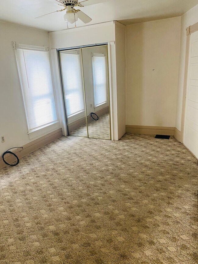 Foto del edificio - 2 br, 1 bath House - 193 Elmwood #1 .