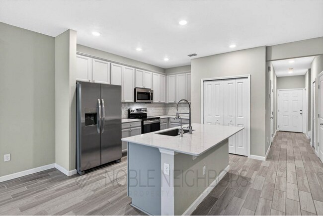 Building Photo - 12852 Josslyn Ln