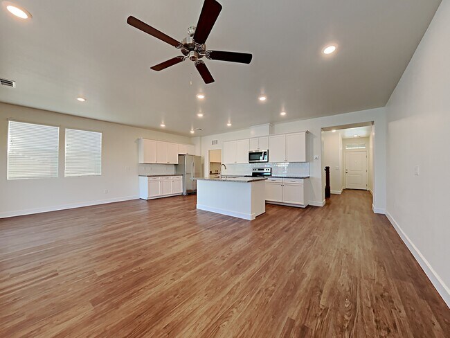 Building Photo - 4746 Tree Swing Street