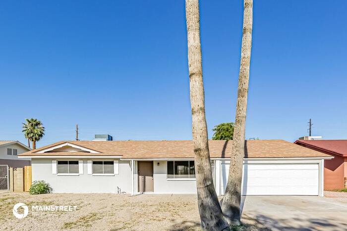 Primary Photo - 8420 N 38th Dr