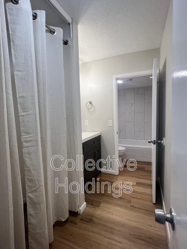 Building Photo - 3101 Lorna Rd