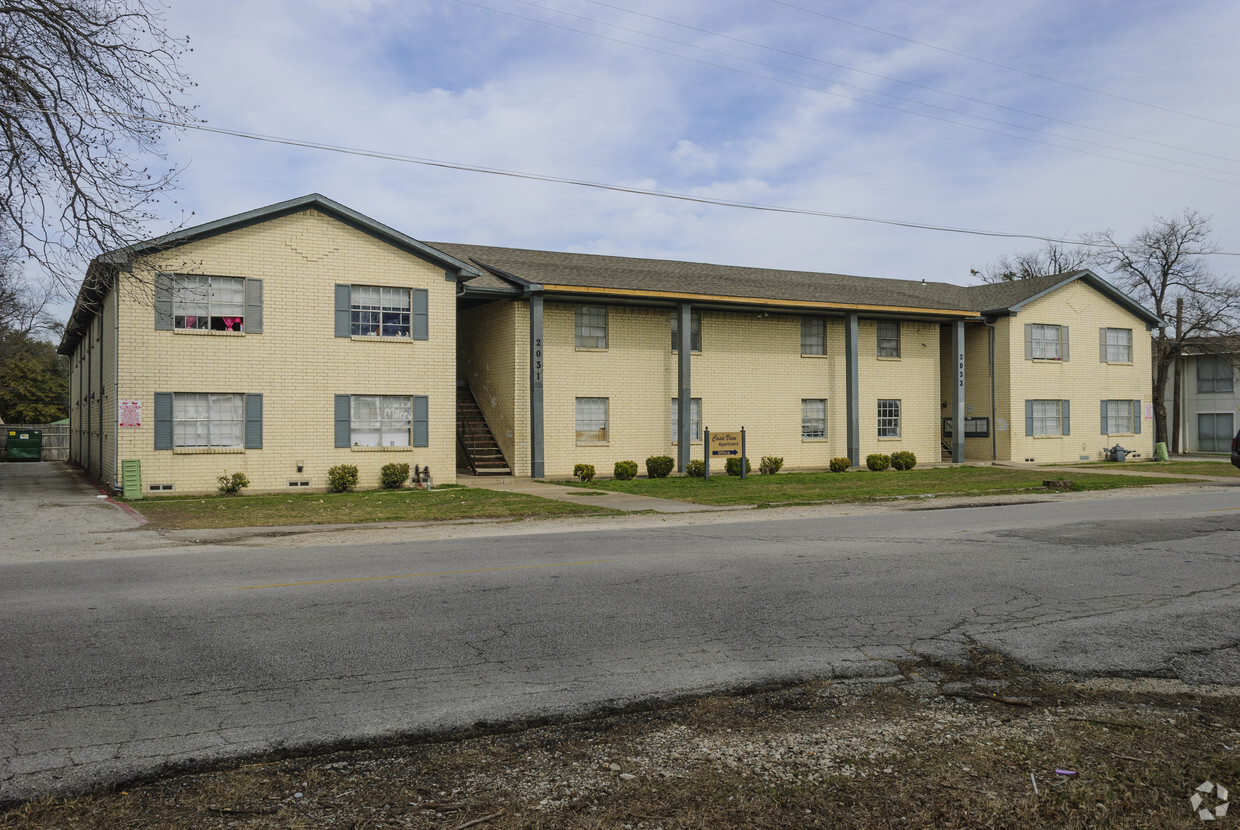 Primary Photo - Casa View Apartments