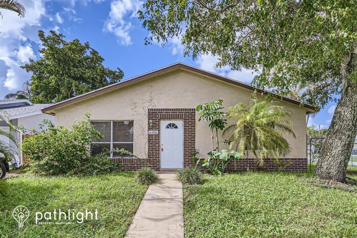 Primary Photo - 6198 Arcade Court, Lake Worth, FL, 33463