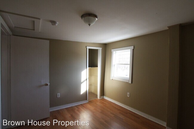 Building Photo - 3 br, 2 bath House - 134 Carver St