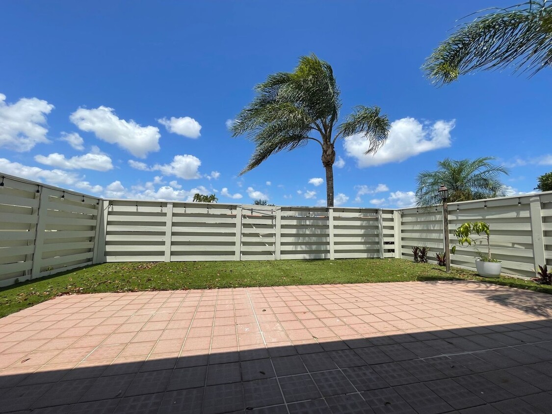 Primary Photo - Charming 2BR Townhome in Boca Raton