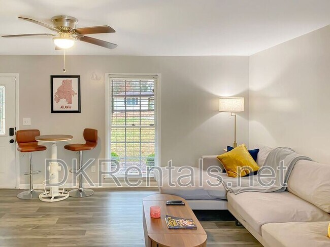 Building Photo - 5282 Maple Valley Rd SW