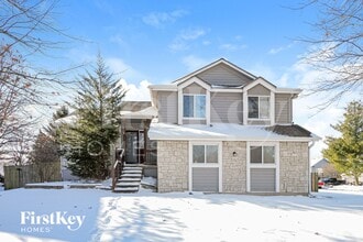 Building Photo - 409 Sandra Ln