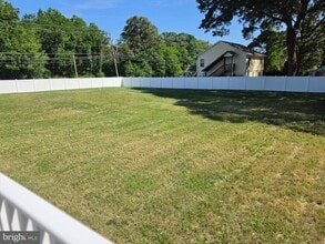 Building Photo - 101 Tarks Ln
