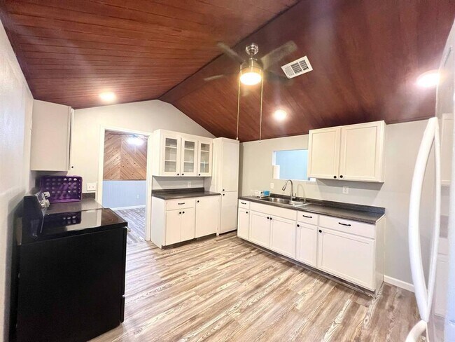 Foto del edificio - 152 Shiloh Rd