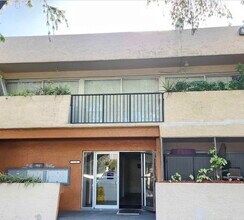 Building Photo - 488 NE 18th Ave