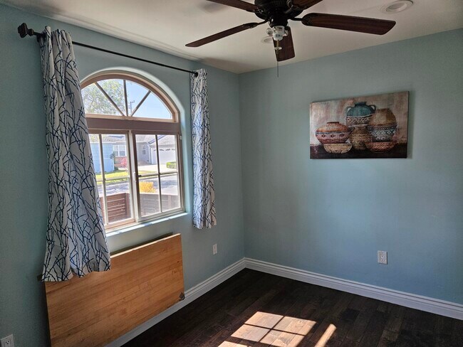 Front office/bedroom - 11360 Segrell Way