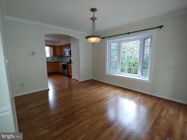 Foto del edificio - 2331 Golden Chapel Rd