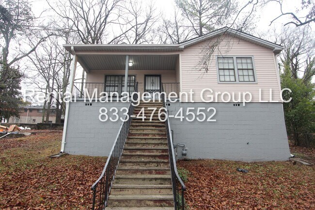 Foto del edificio - New On The Market! Totally Renovated! Chec...
