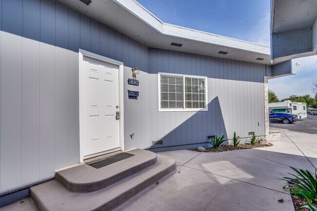 Building Photo - Excellent 2 Bed 1 Bath Home in Santa Clara!