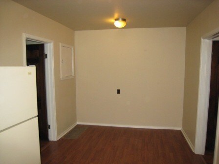 Building Photo - 1439 S Brook St