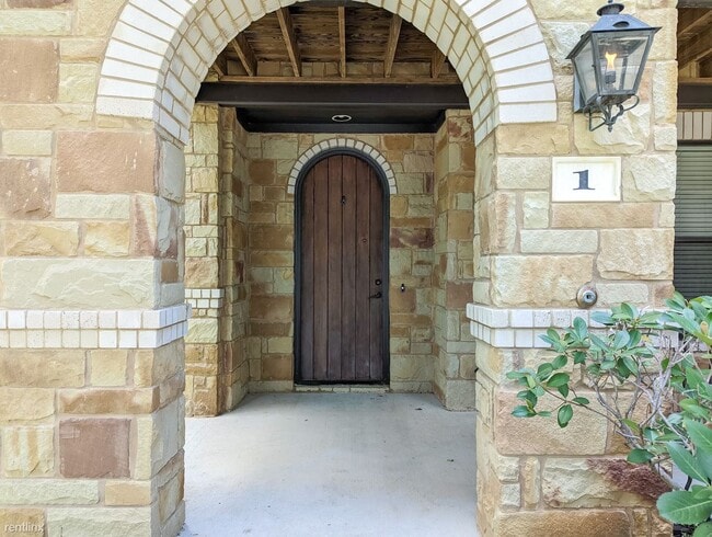 Building Photo - 3 br, 2.5 bath Townhome - 2505-1 Enfield R...