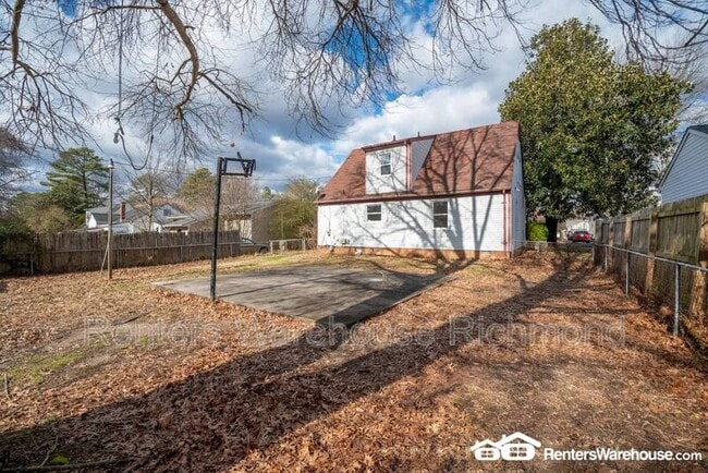 Building Photo - 509 Willomett Ave