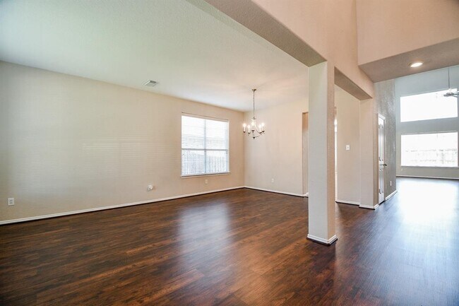 Building Photo - 418 Sandstone Creek Ln