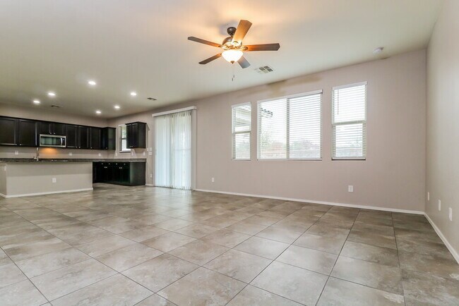 Foto del edificio - 7106 W Winslow Ave