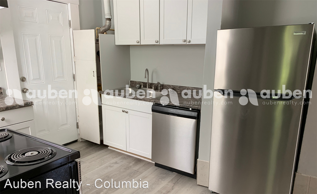 Foto del edificio - 4 br, 1 bath House - 702 Duke Avenue