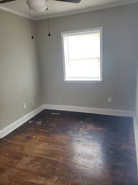 Foto del edificio - 1040/1042 Bose