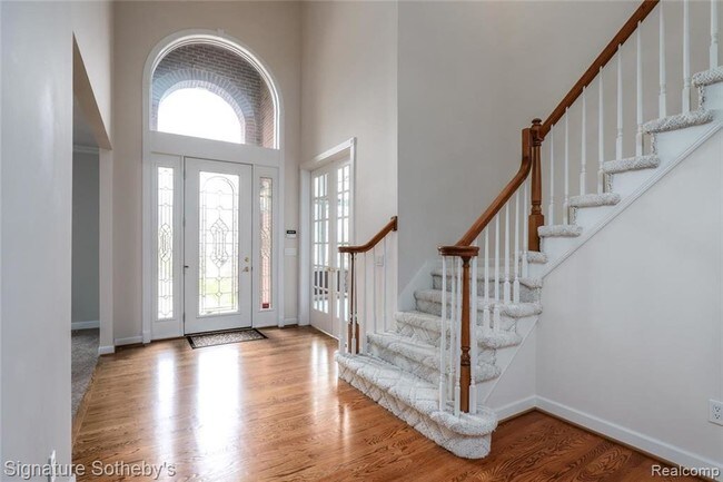 Foto del edificio - 5491 Crystal Creek Ln