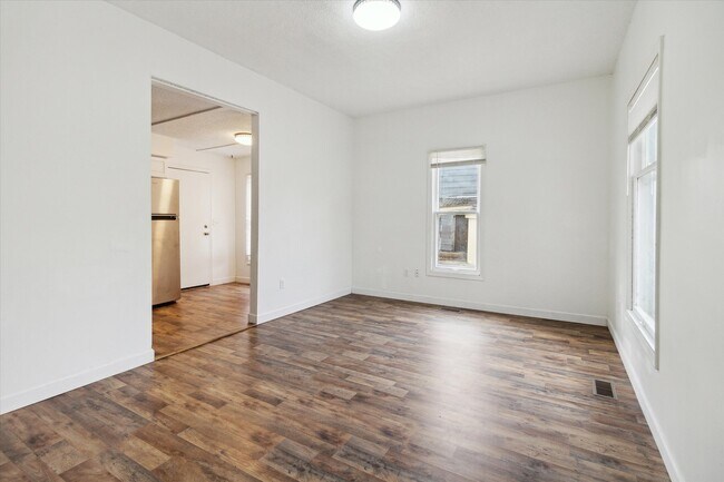 Foto del edificio - 208 E Downie St