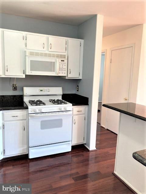 Foto del edificio - 1008 Woodhollow Dr