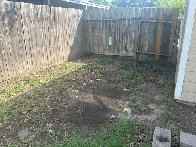 Building Photo - 5007 Meandering Ln