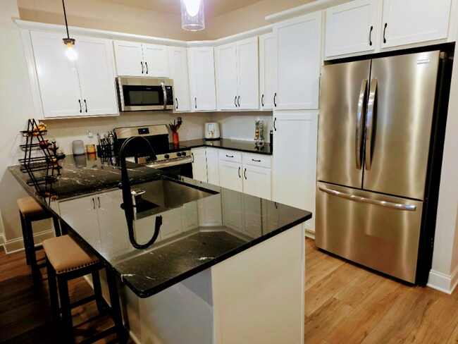 Foto del edificio - 703 Bespoke Wy