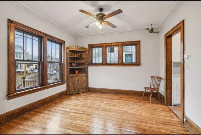 Foto del edificio - 1098 15th Ave SE