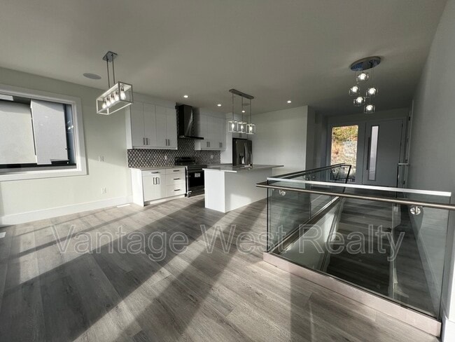 Building Photo - 3661 Apple Way Blvd