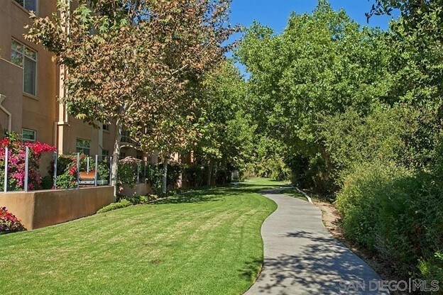 Greenbelt Path - 8233 Station Village Ln