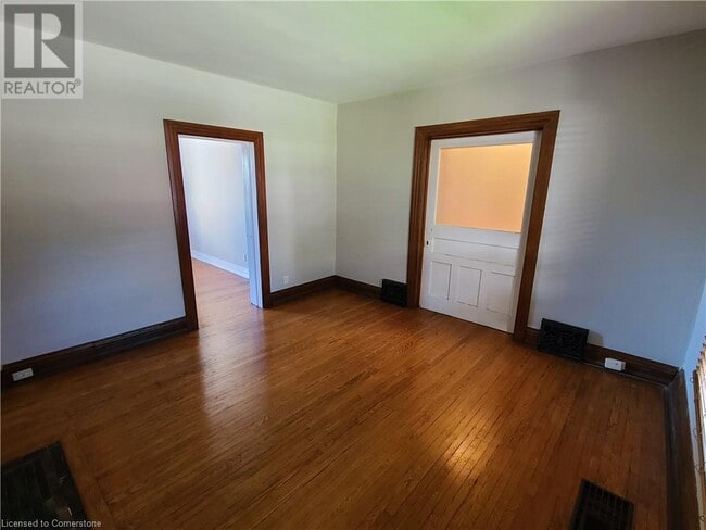 Building Photo - 252 Homewood Ave