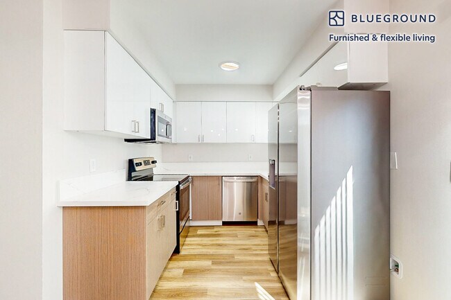 Foto del edificio - 3650 Newton St