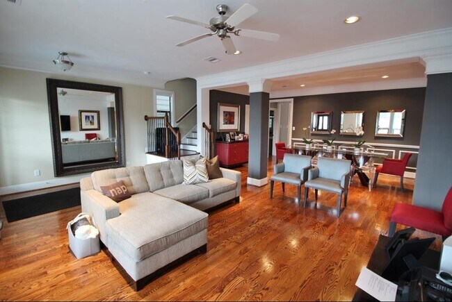 Foto del edificio - 211 W 26th St