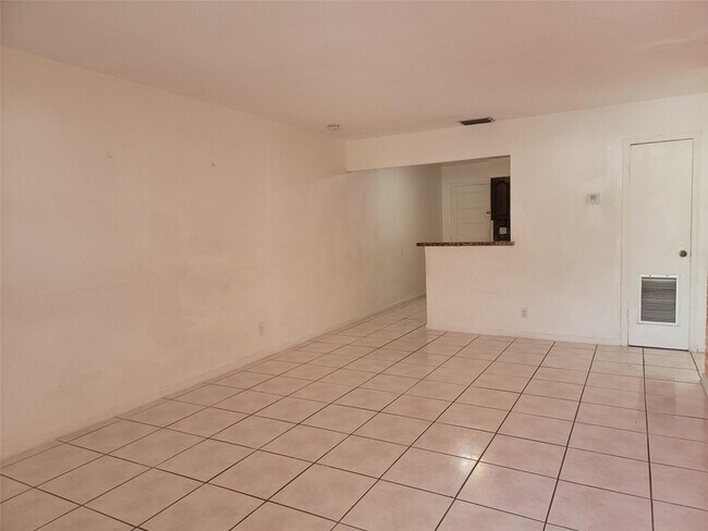 Foto del edificio - 410 SW 11th Ave