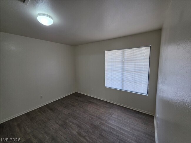 Foto del edificio - 4865 S Torrey Pines Dr