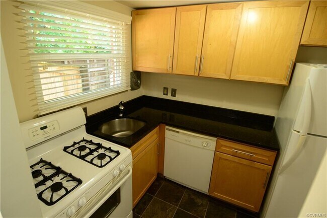 Foto del edificio - 3109 N Parham Rd
