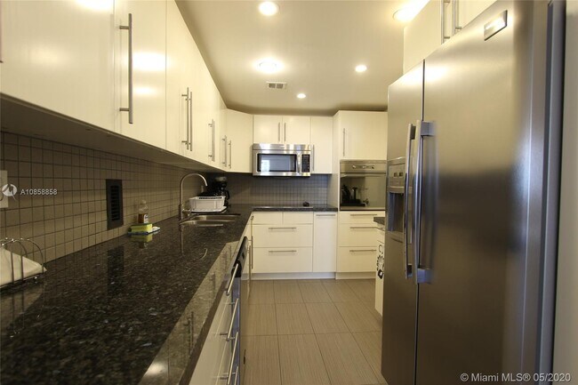 Foto del edificio - 3901 S Ocean Dr  14W Hollywood Fl 33019